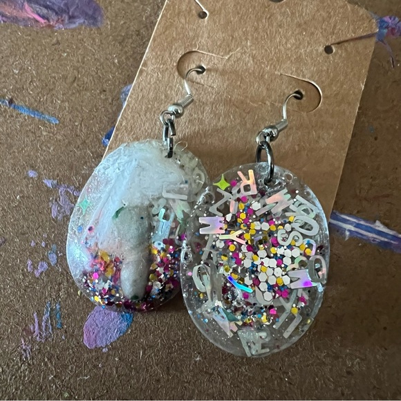 Four-twenty friendly sky high in the moon earrings - Picture 4 of 4